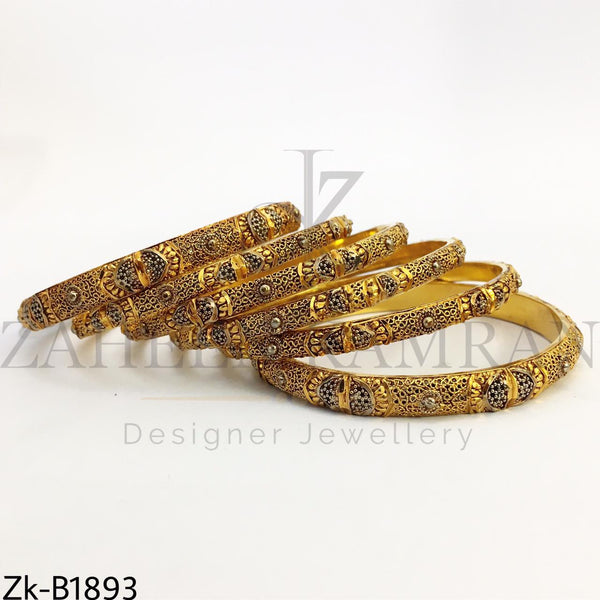 Detailed bangles