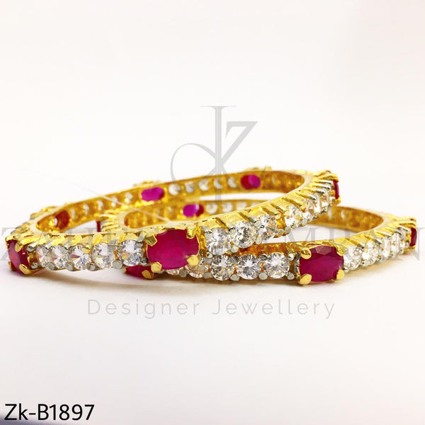 Ruby sparkling bangle