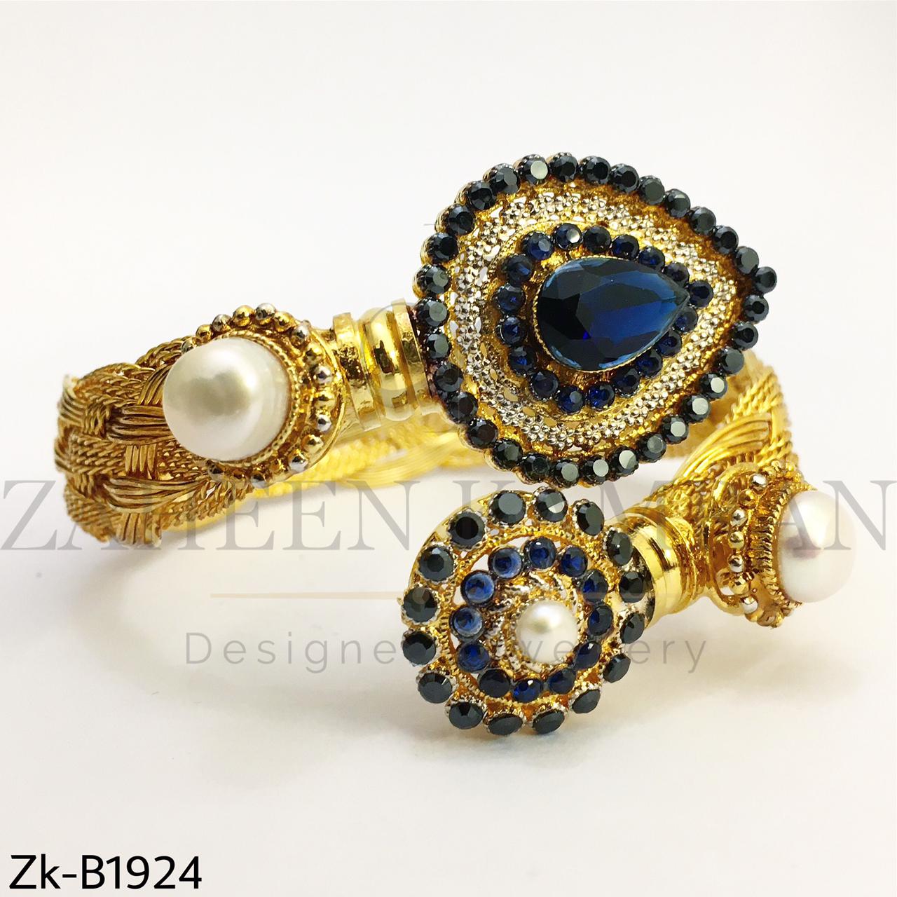 Sapphire twisted kara