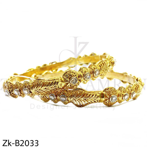 Sleek detailed bangles