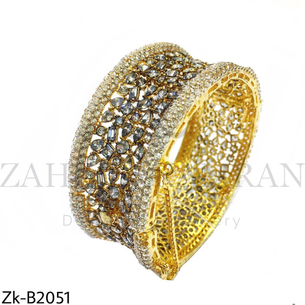 Zirconian bangle