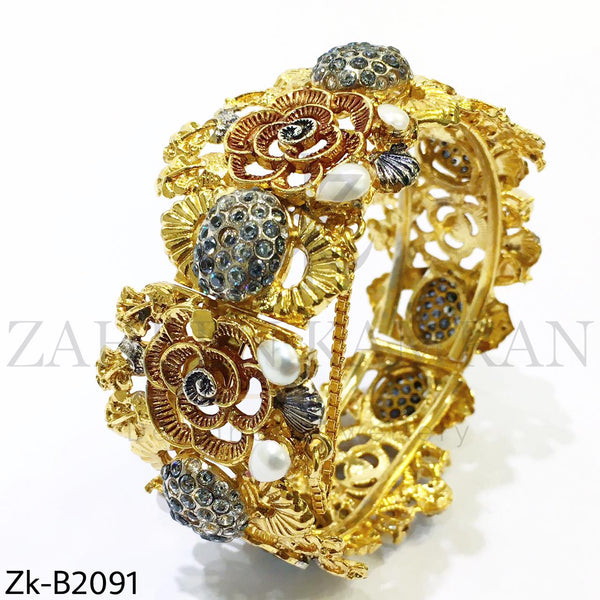 Floral cutwork bangle