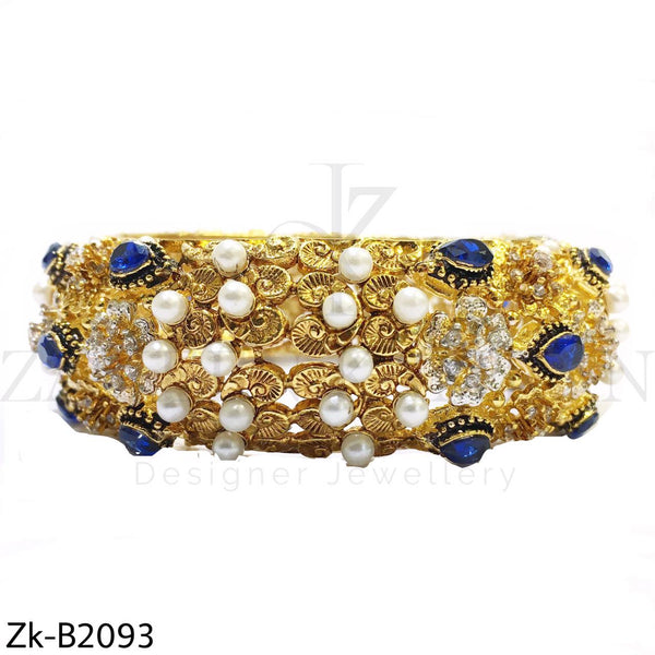 Sapphire pearls bangle