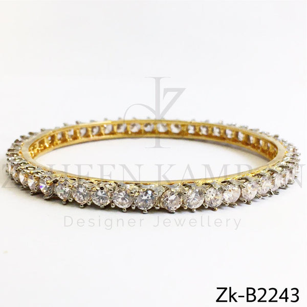 Zirconian bangle