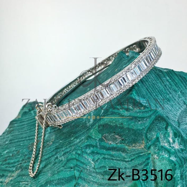 925 STERLING SILVER BANGLE