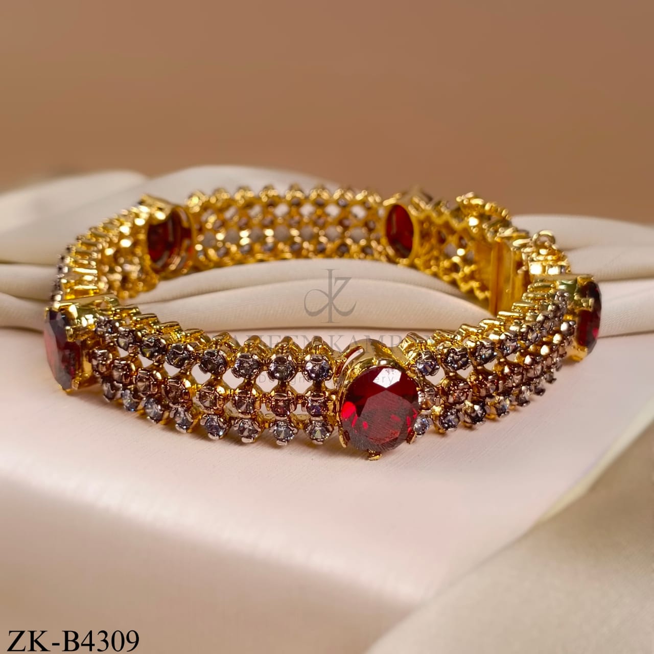 GARNET BANGLE