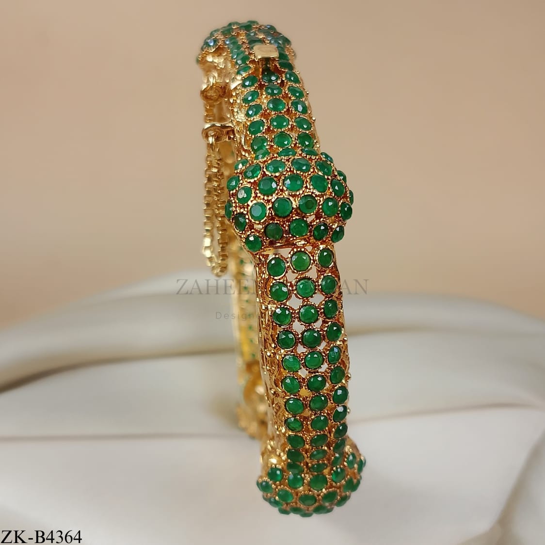 EMERALD BANGLE