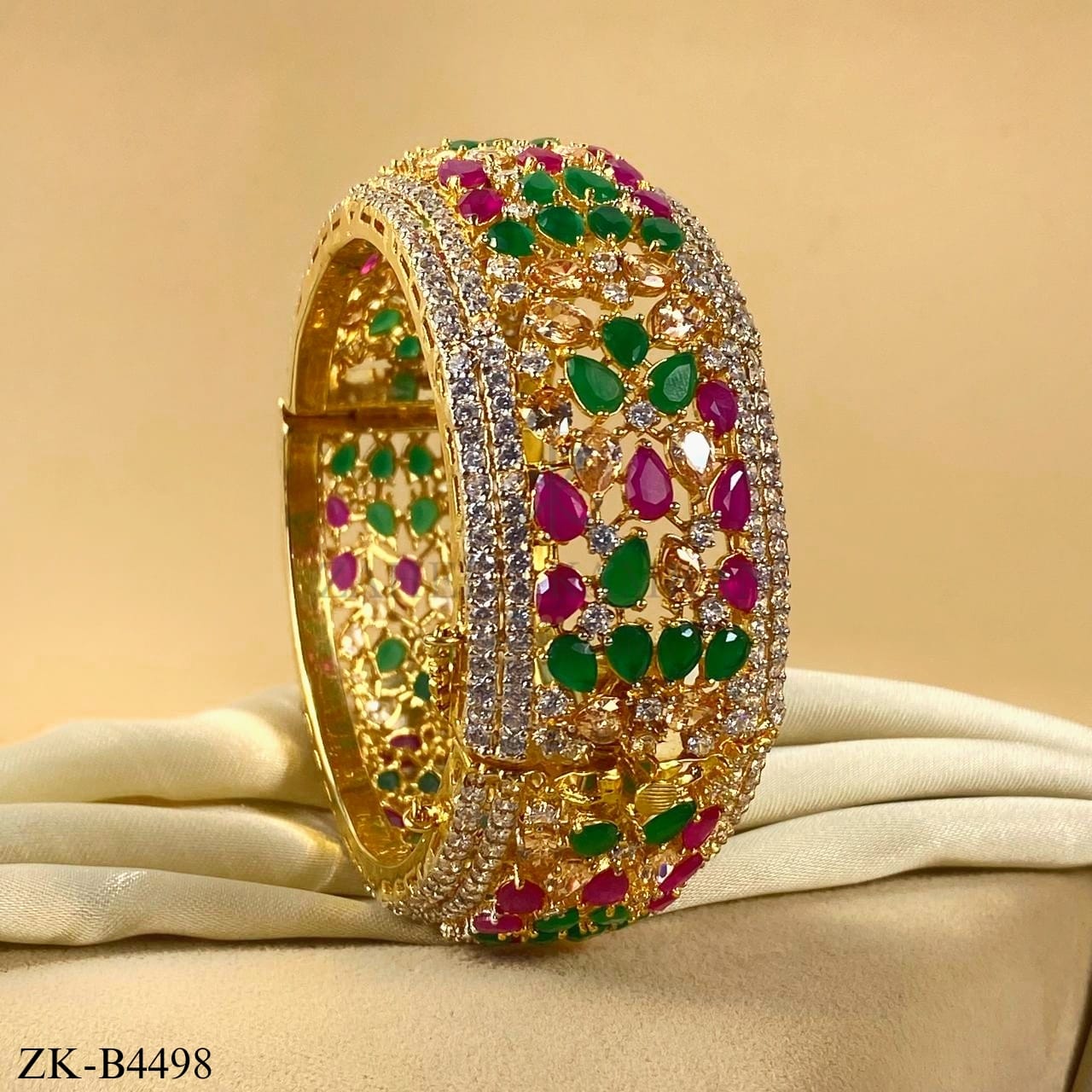 EMERALD BANGLE