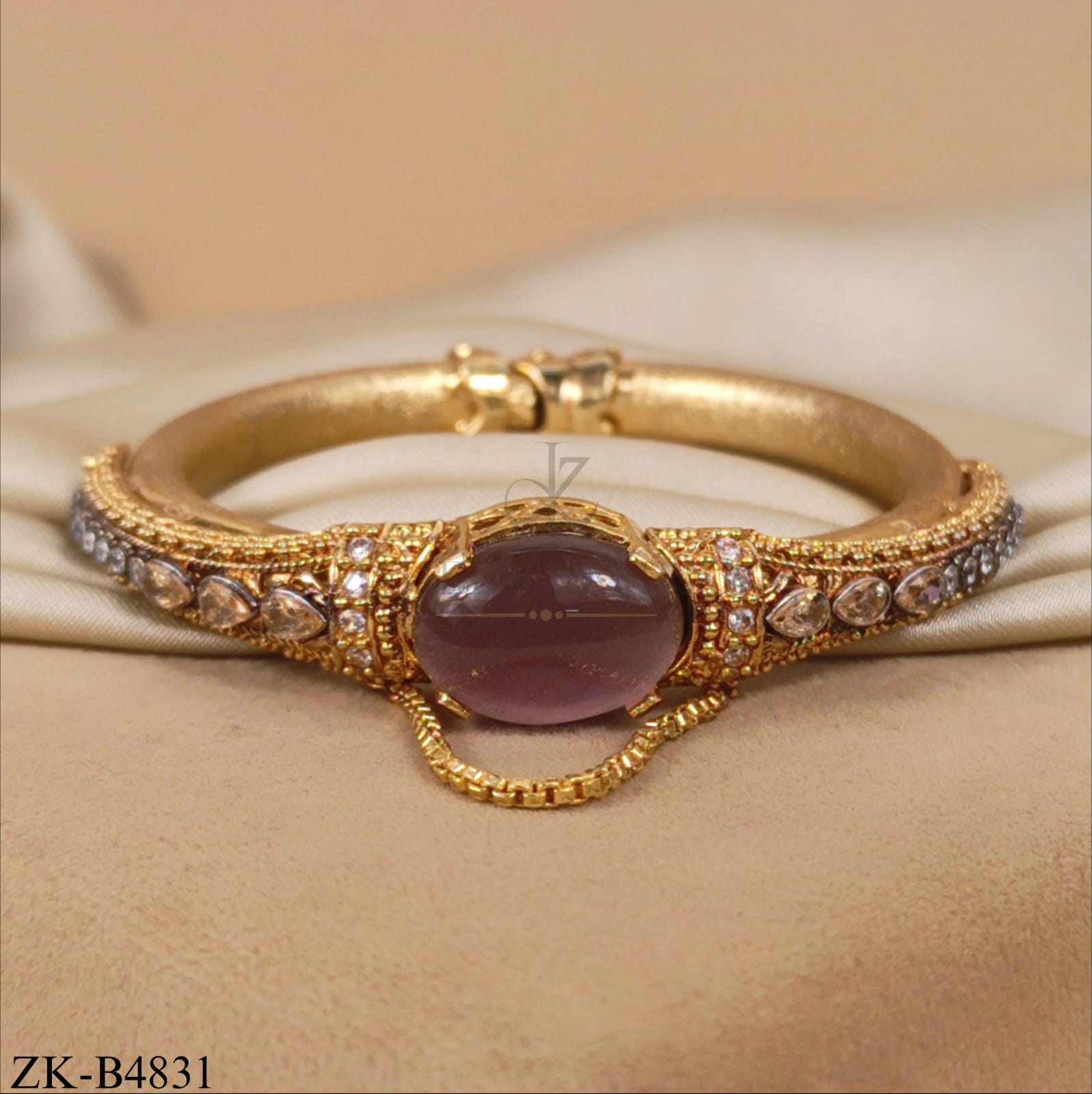 AMETHYST STONES BANGLE