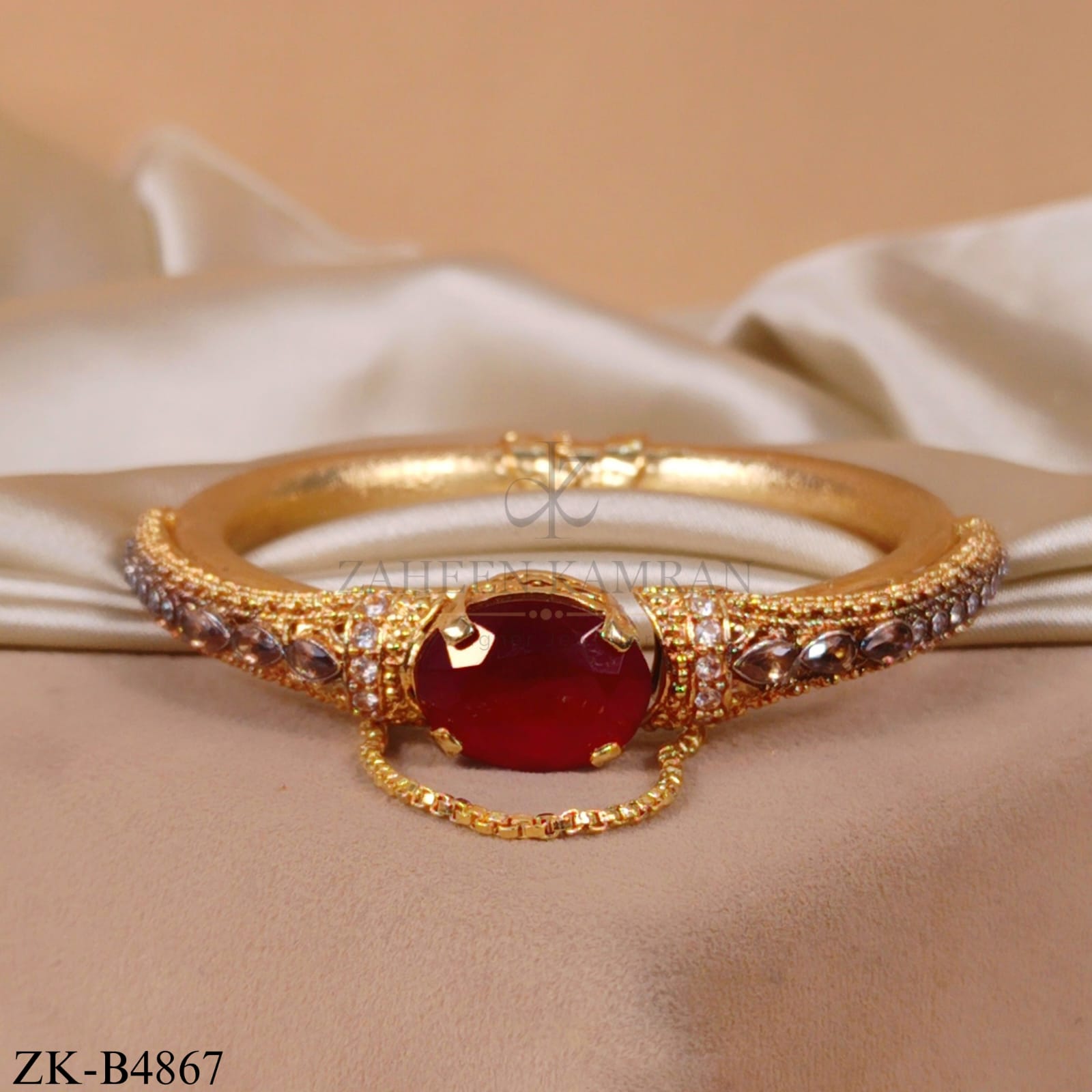 GOLDEN RUBY CHARM BANGLE