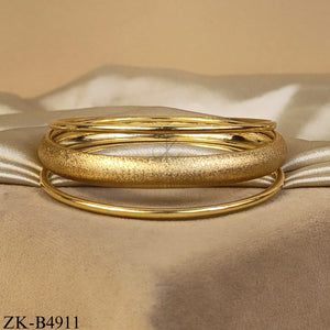 GOLDEN MATTE GLOSSY BANGLES