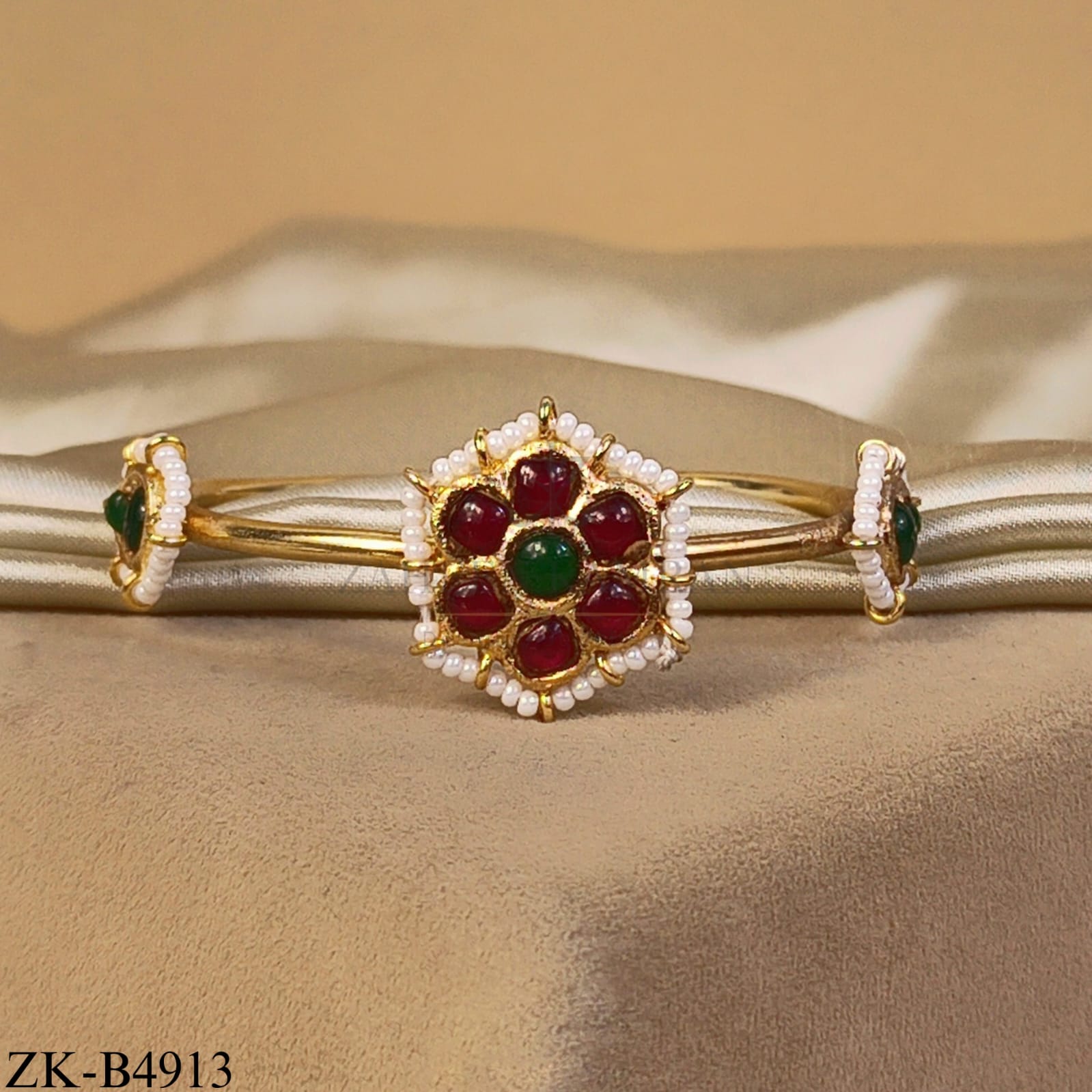 RUBY FLORAL CENTER BRACELET