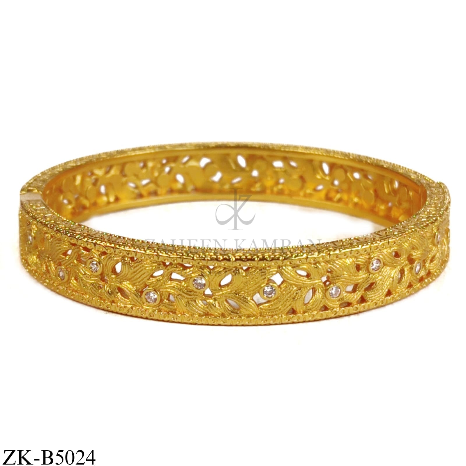 CUTWORK PATTERN BANGLE
