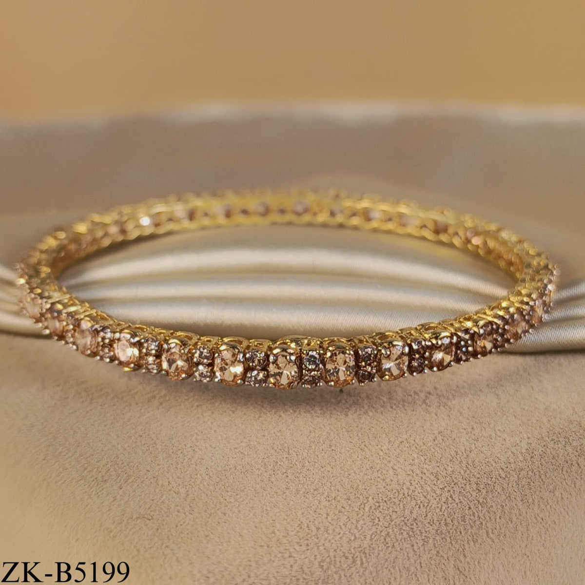 CHAMPAGNE OVATE BANGLE
