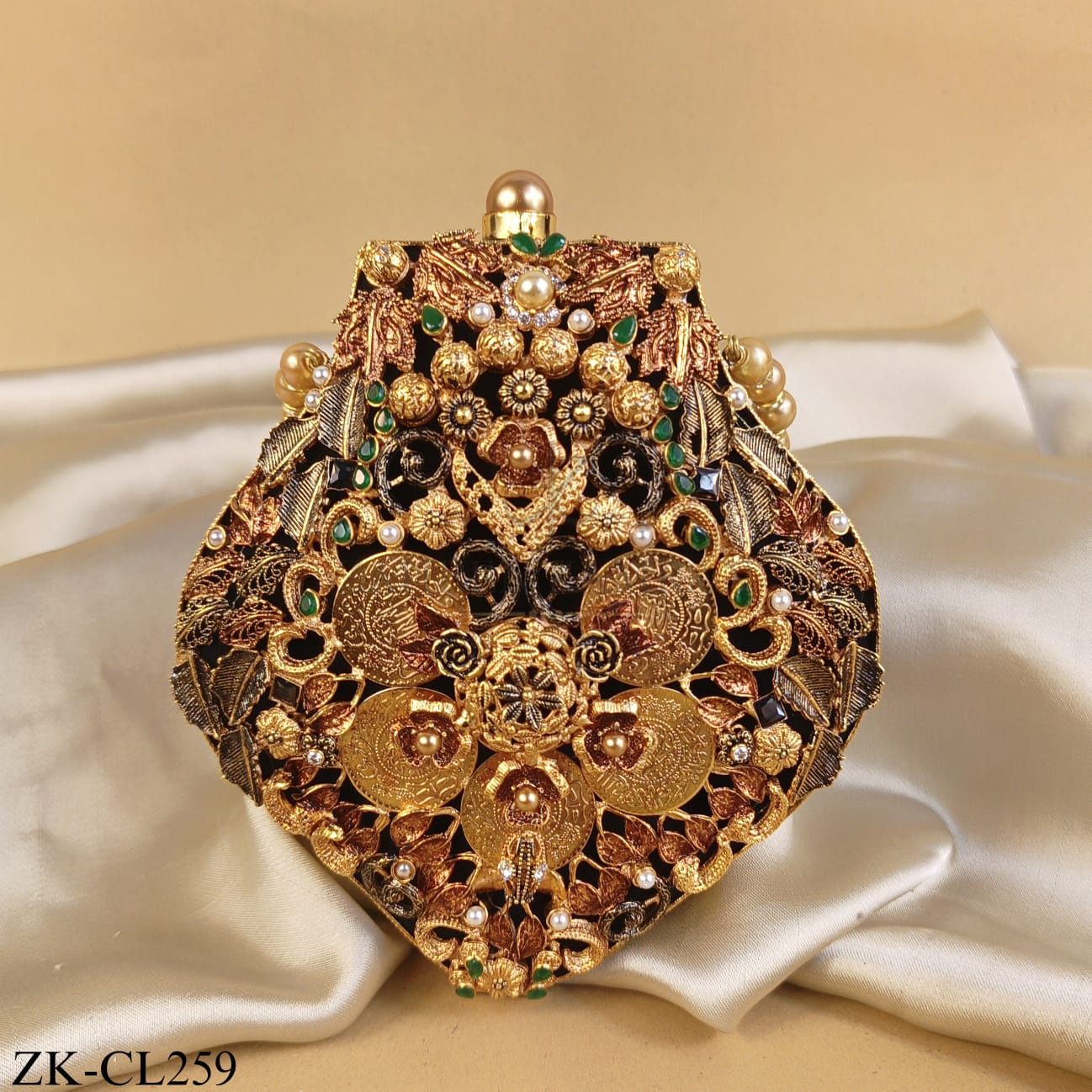GOLD TONE COIN LEAF PATTERN EMERALD PEARLS CLUTCH