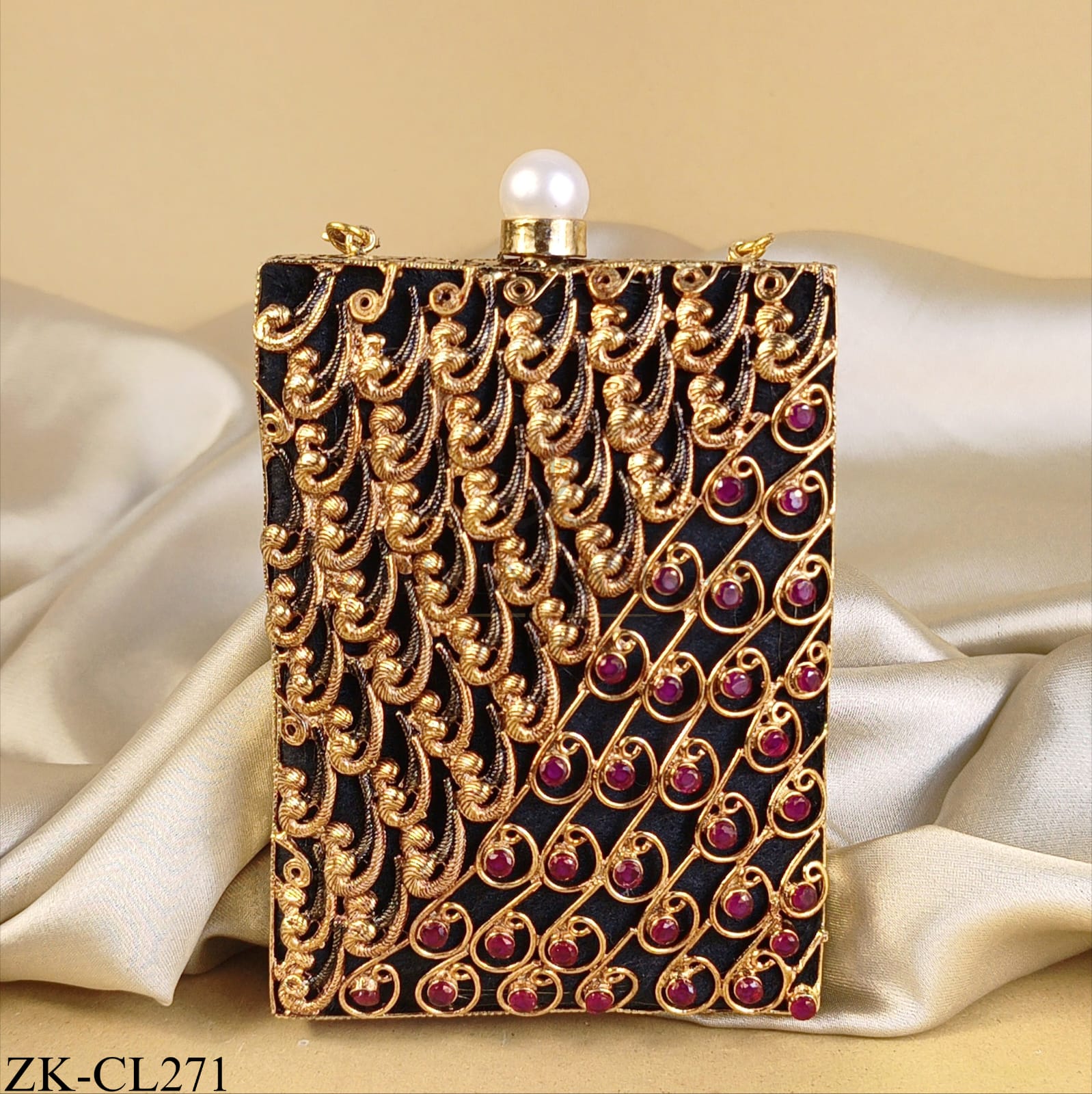 EMERALD WAVE CLUTCH
