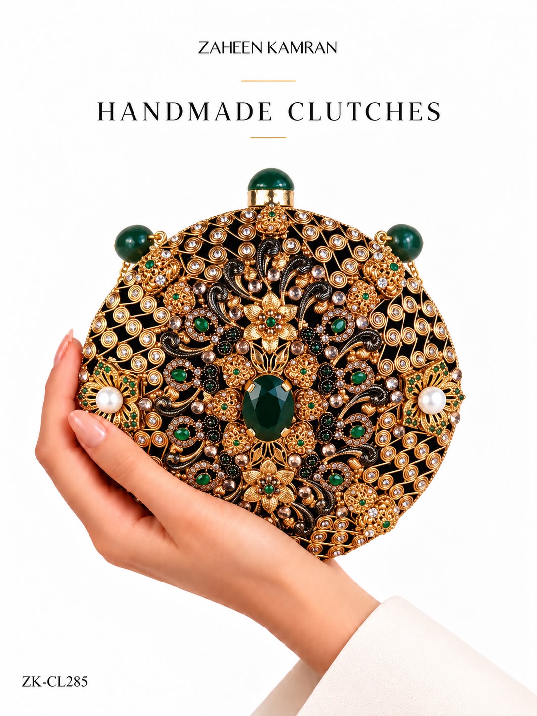 EMERALD ROUND CLUTCH