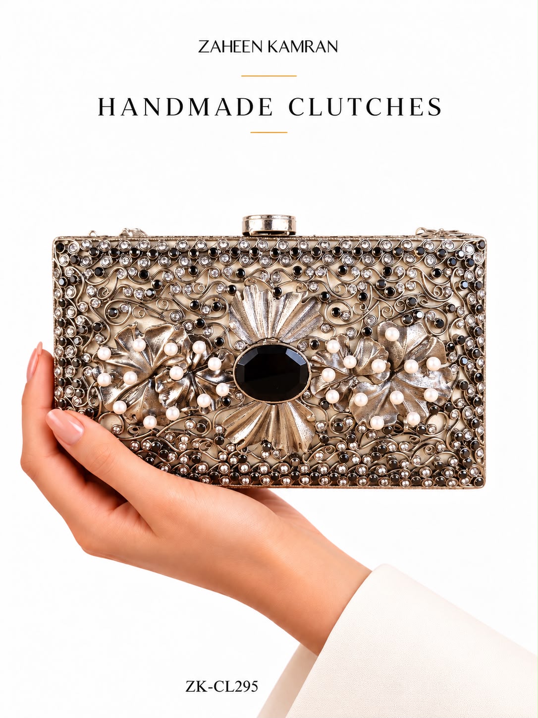 WHITE BLACK GEMS CLUTCH