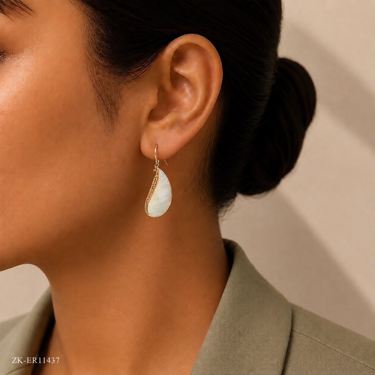 925 WHITE OPAL EARRINGS