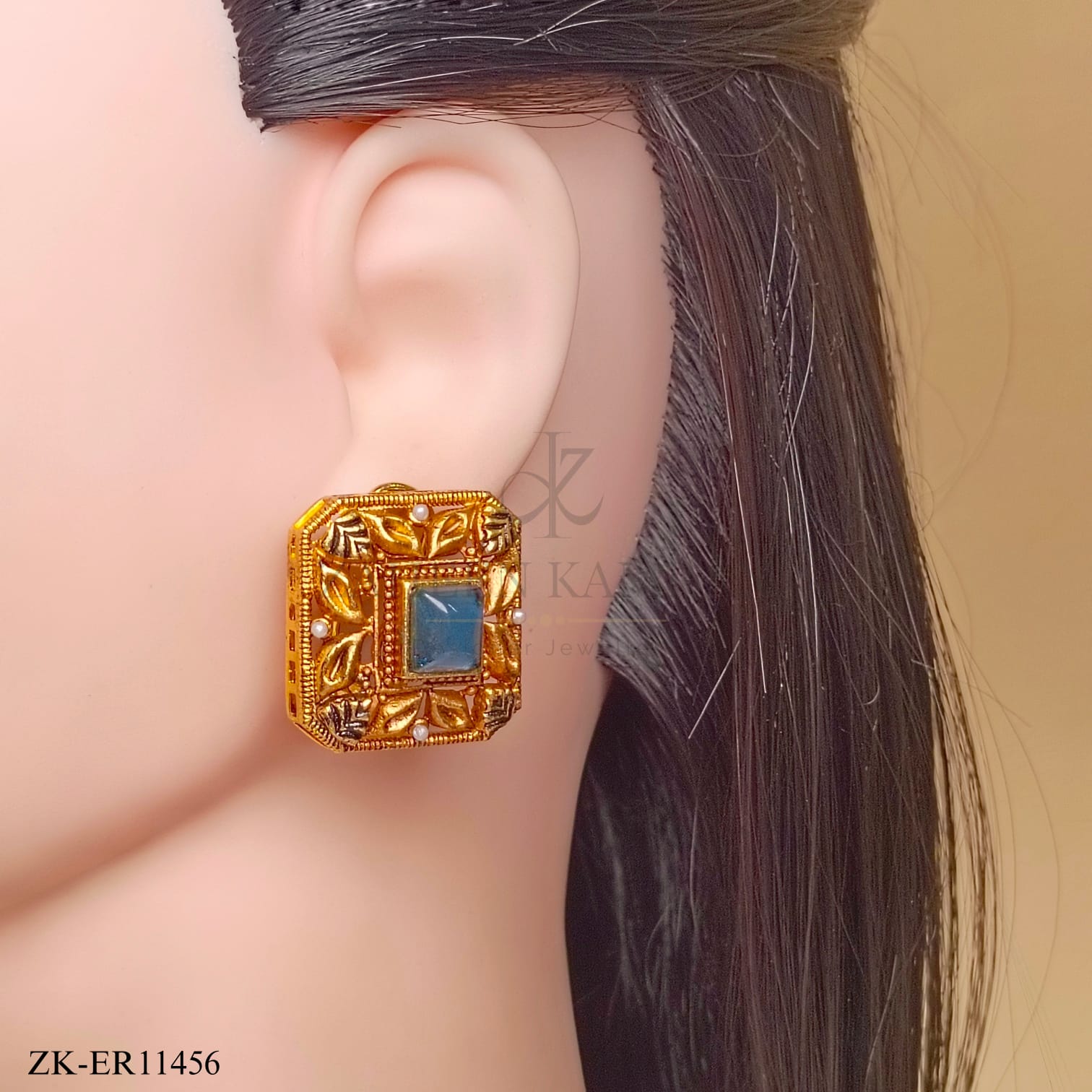 SAPPHIRE EARRINGS
