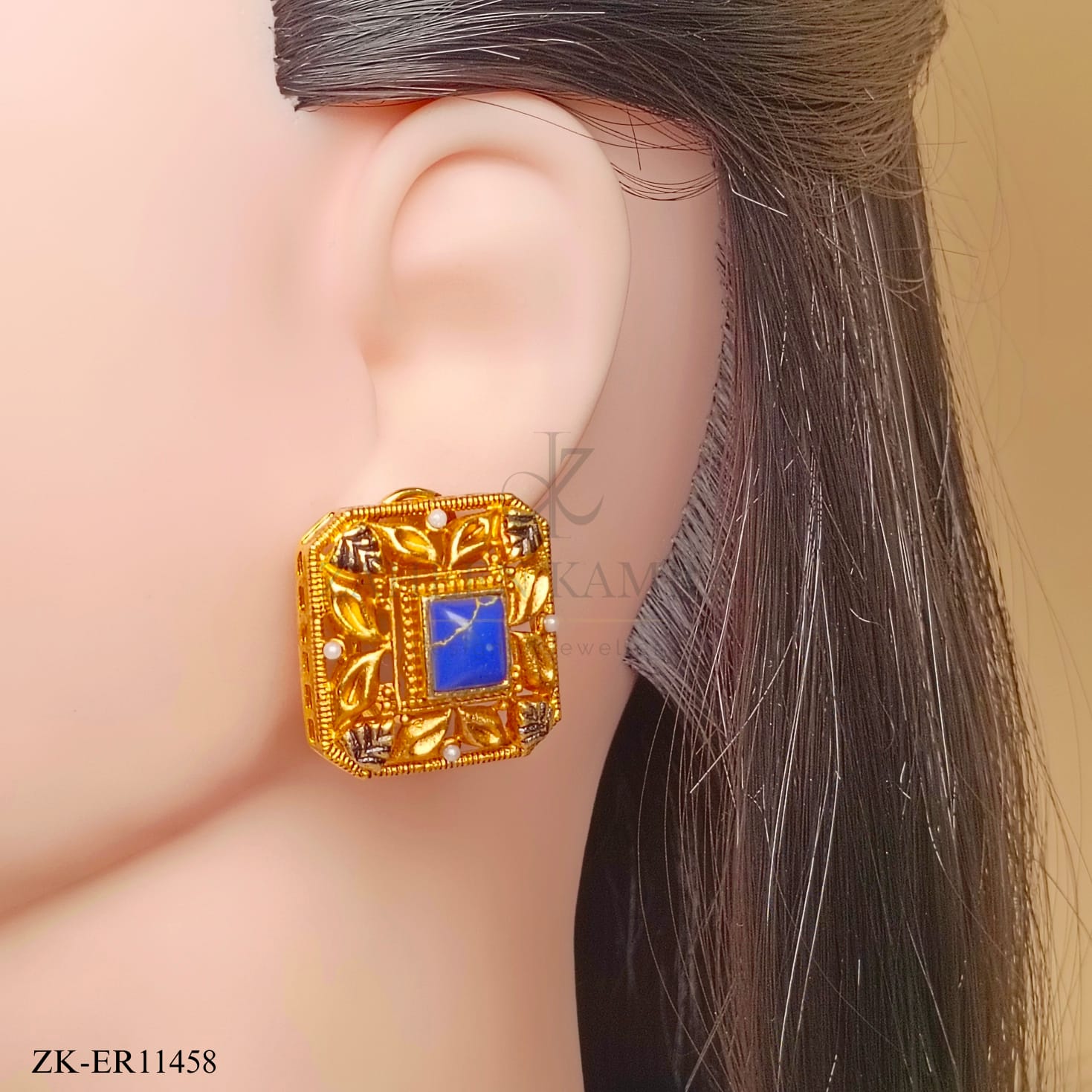SAPPHIRE EARRINGS