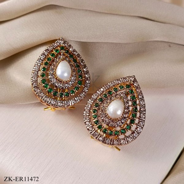 DROP EARRINGS