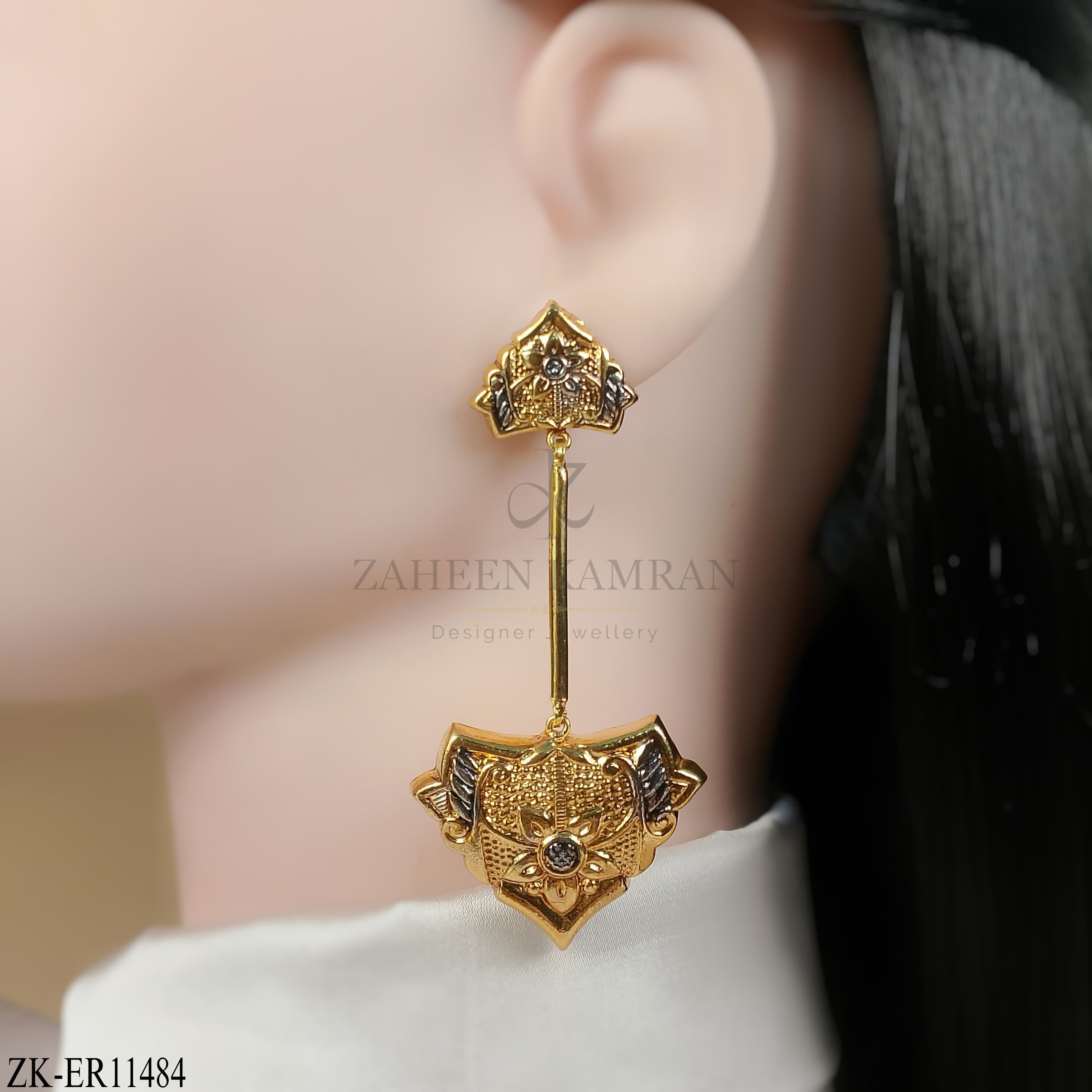 LONG GOLDEN EARRINGS