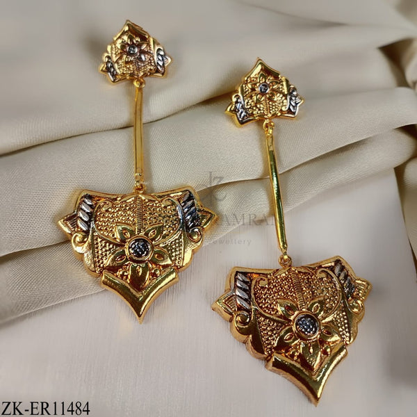 LONG GOLDEN EARRINGS
