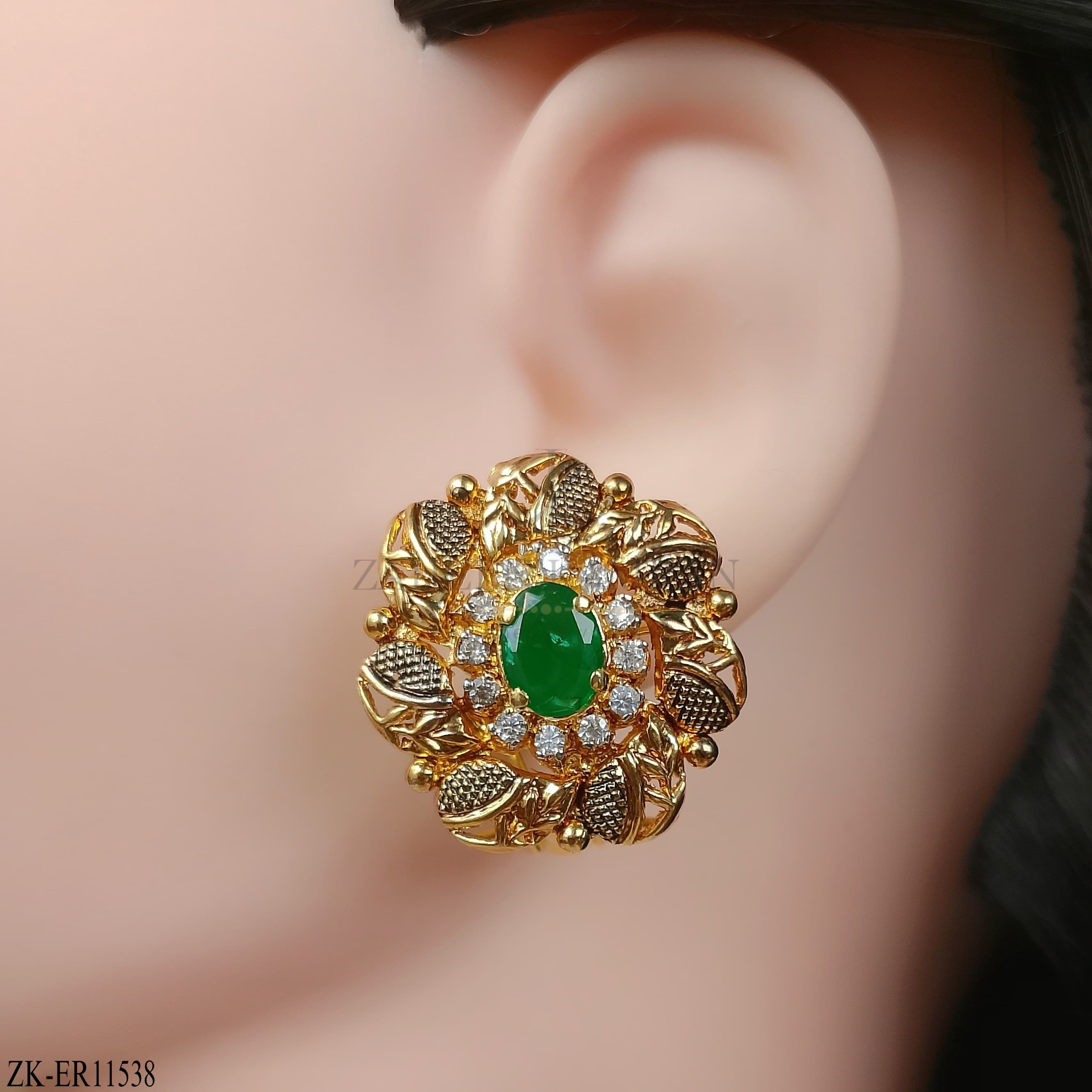 EMERALD EARRINGS