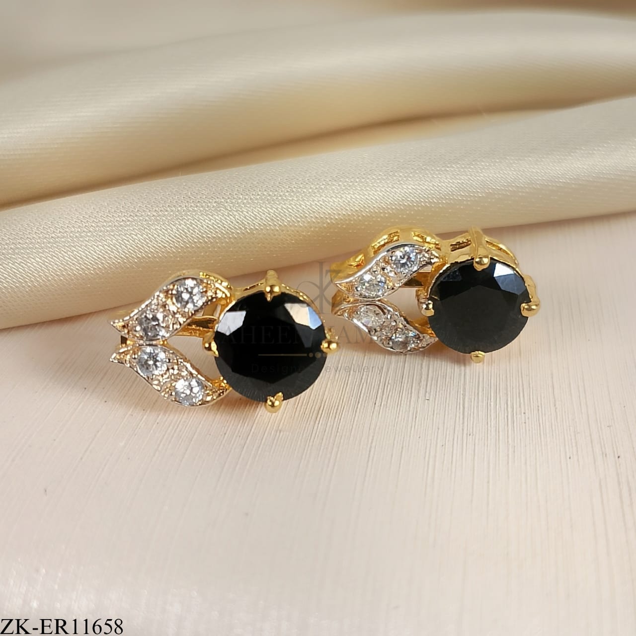 BLACK ONYX EARRINGS