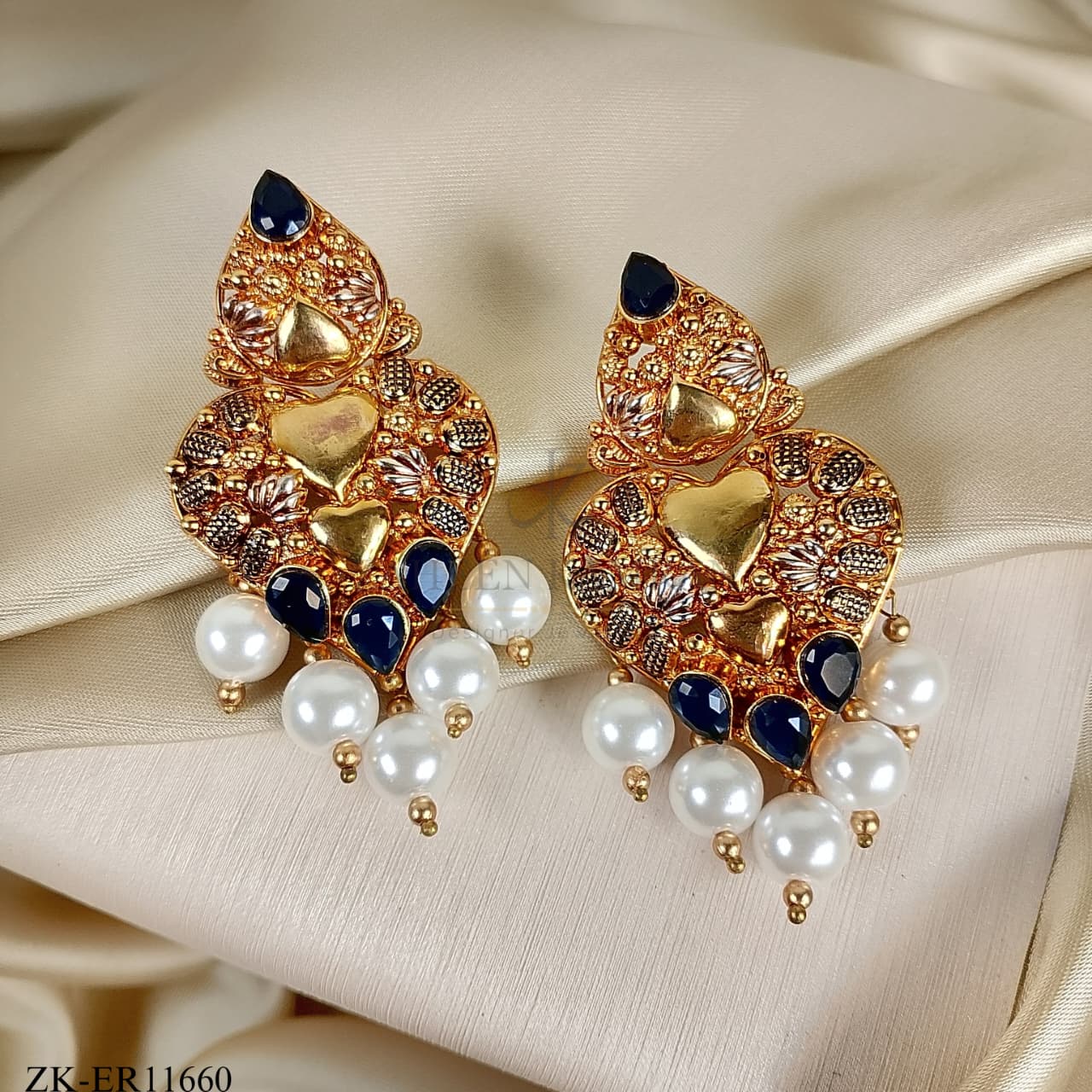ANTIQUE SAPPHIRE EARRINGS
