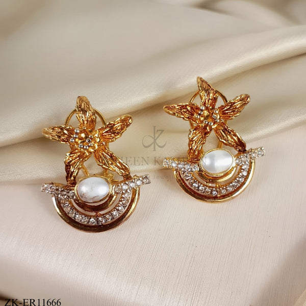 STAR EARRINGS