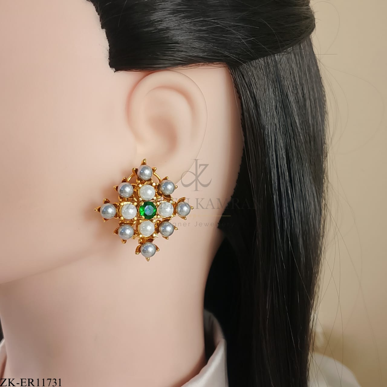 EMERALD EARRINGS