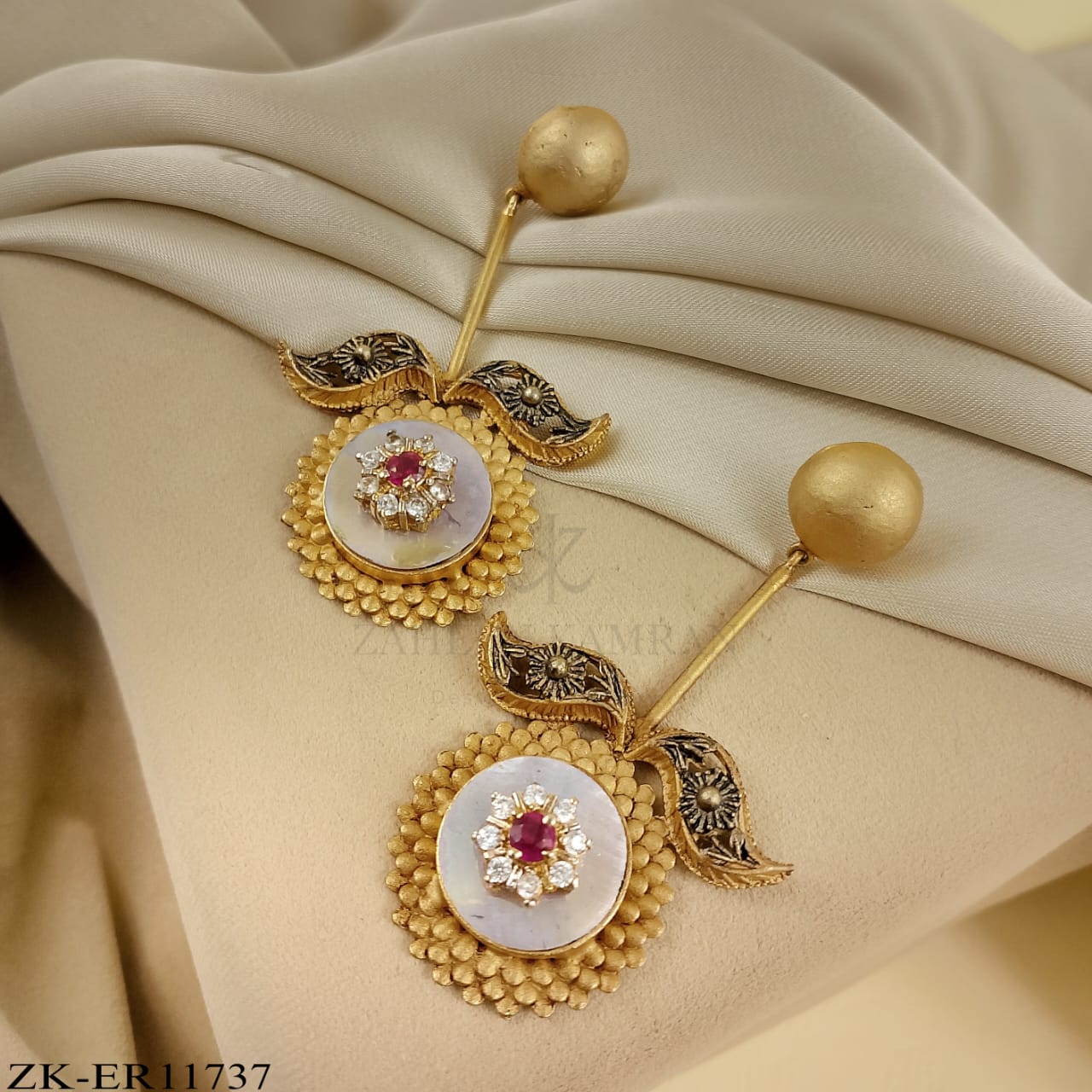 ANTIQUE FLORA EARRINGS