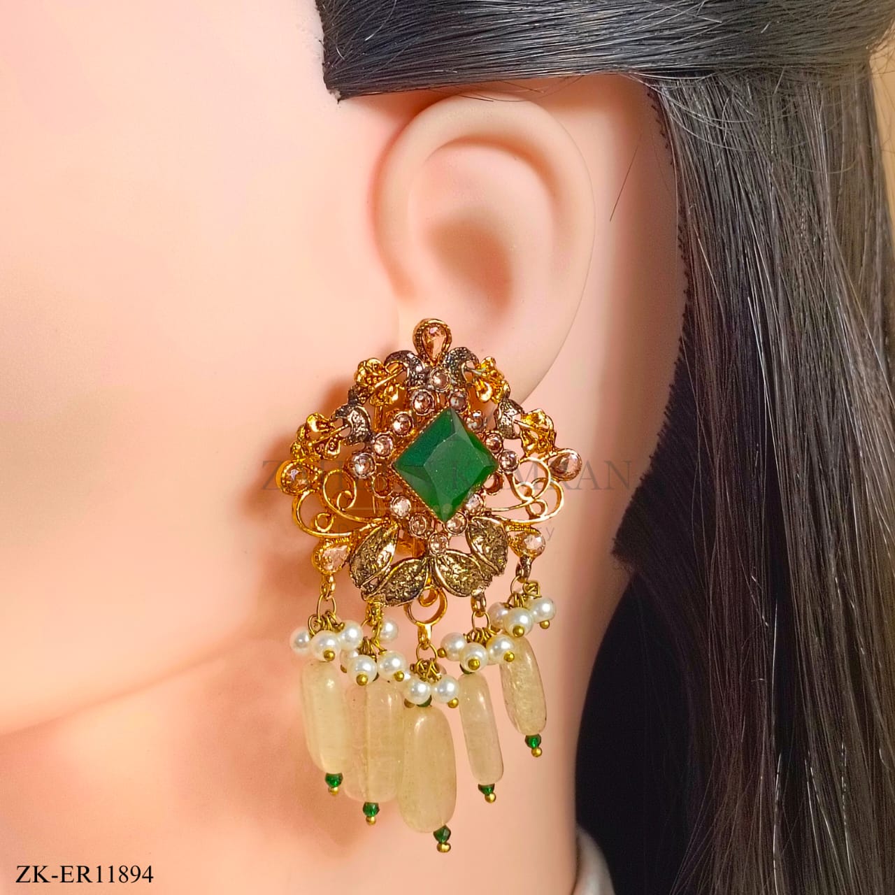 EMERALD EARRINGS