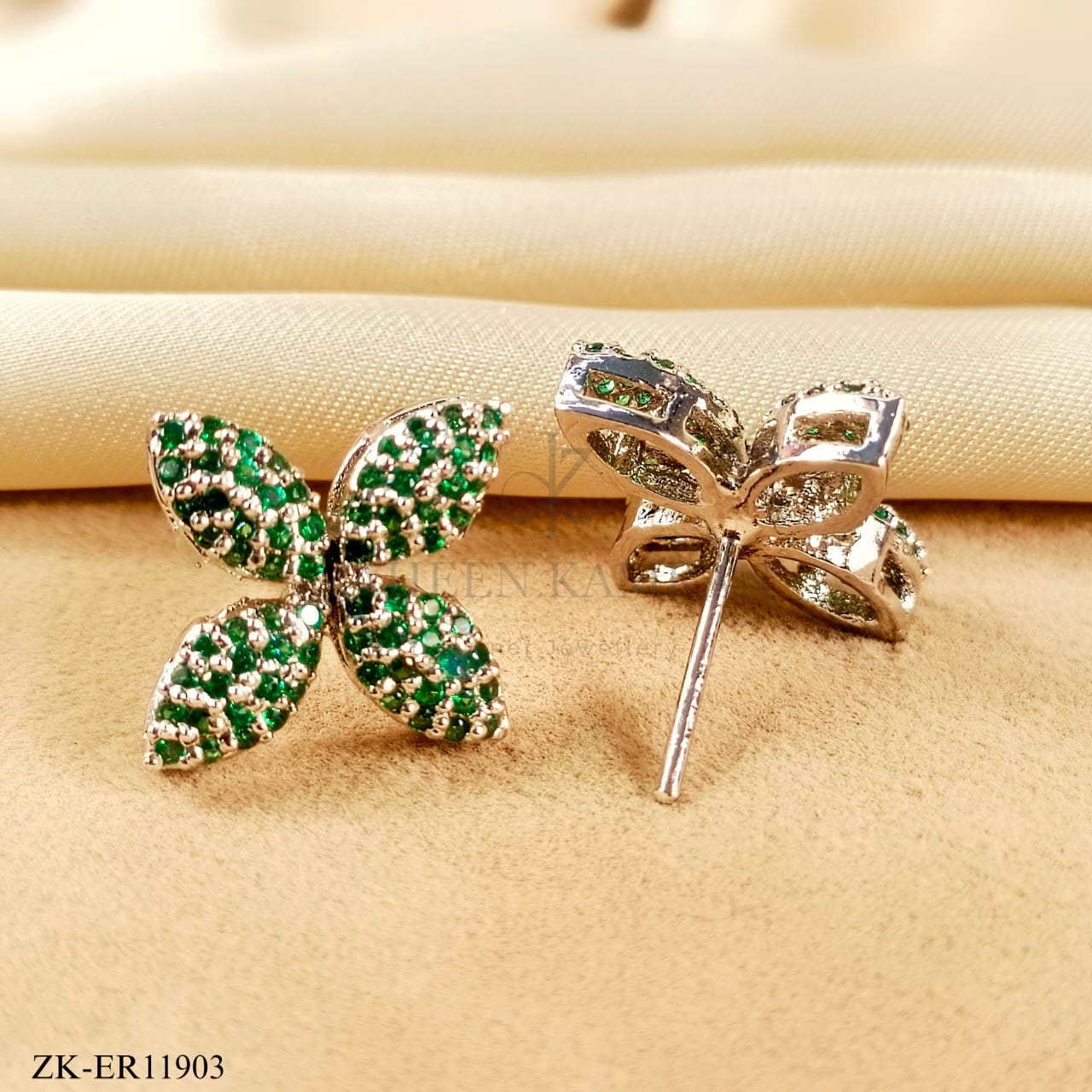 EMERALD EARRINGS