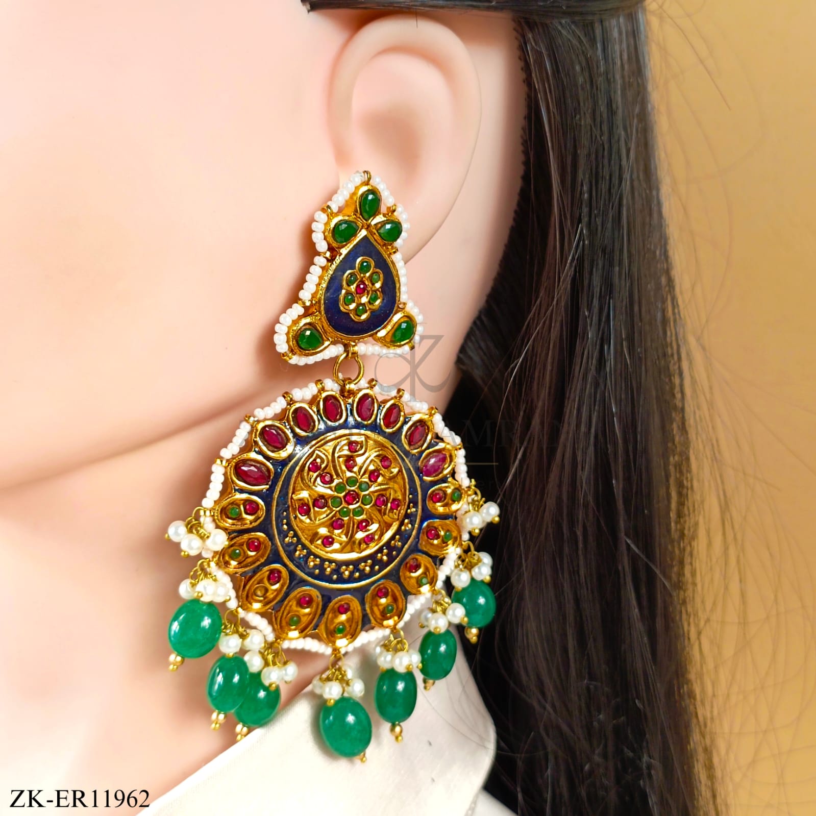 EMERALD EARRINGS