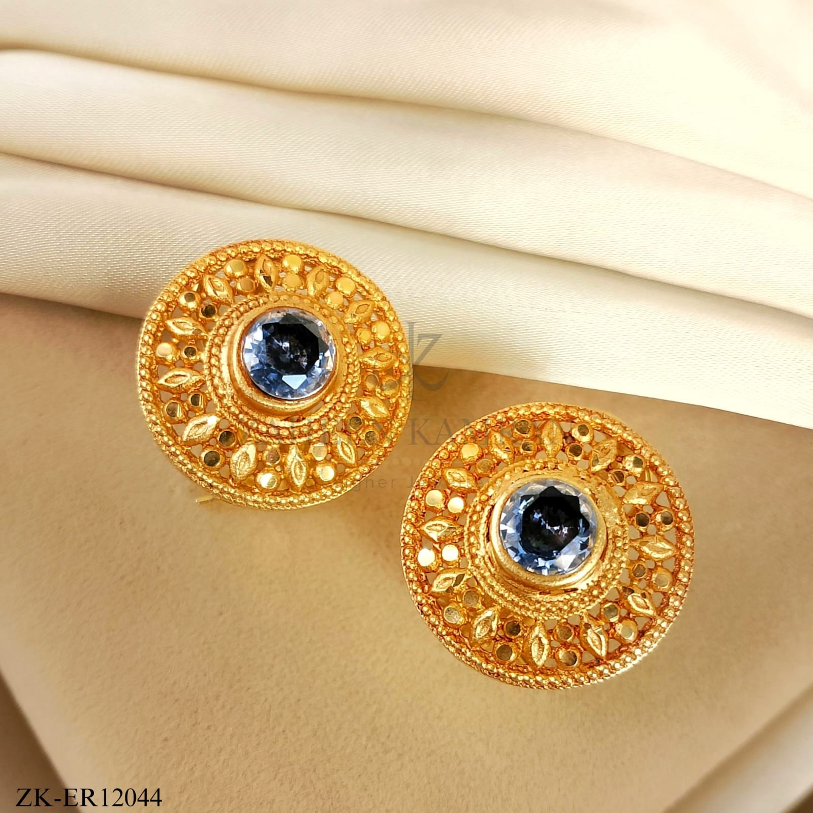 SMOKY STONE EARRINGS