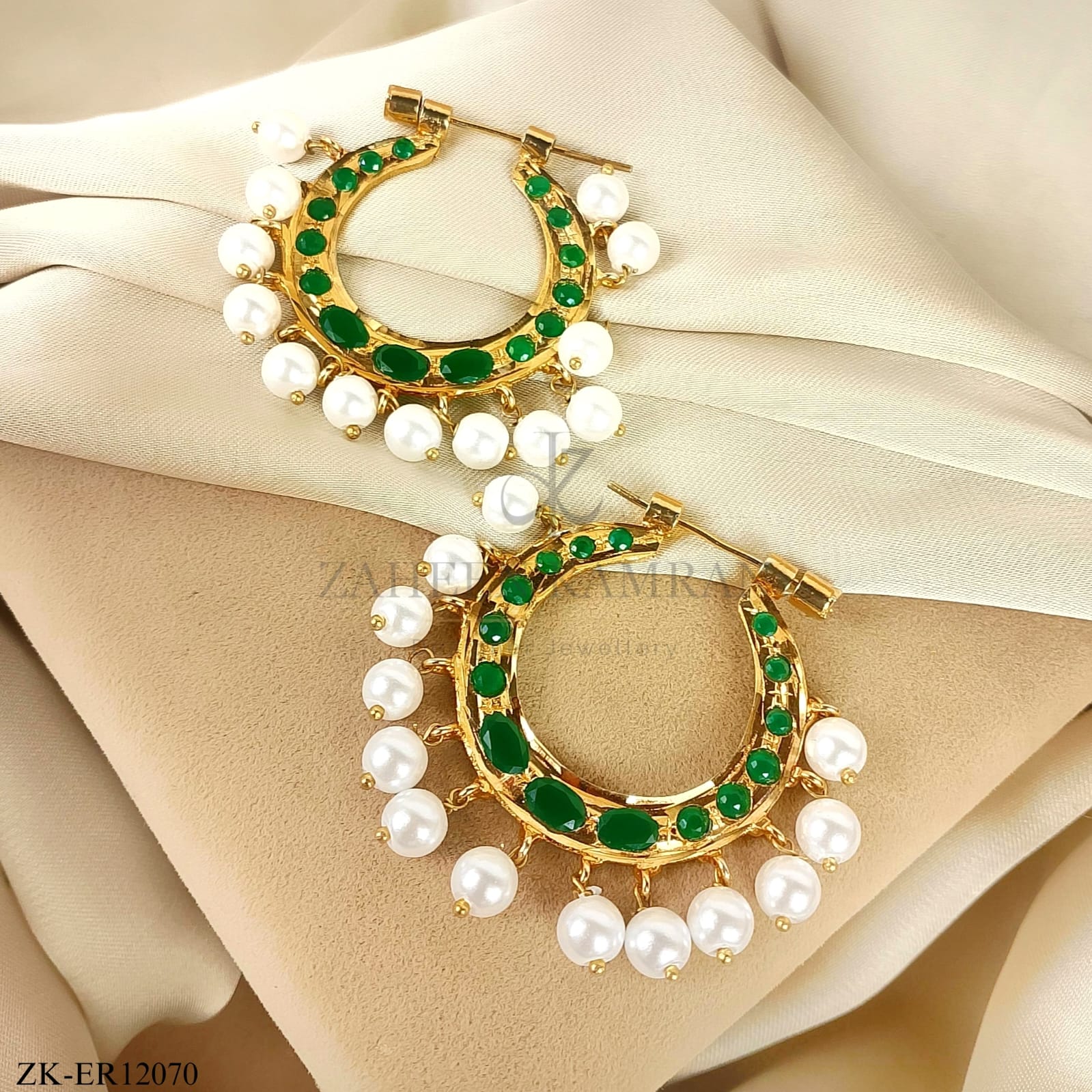 EMERALD EARRINGS