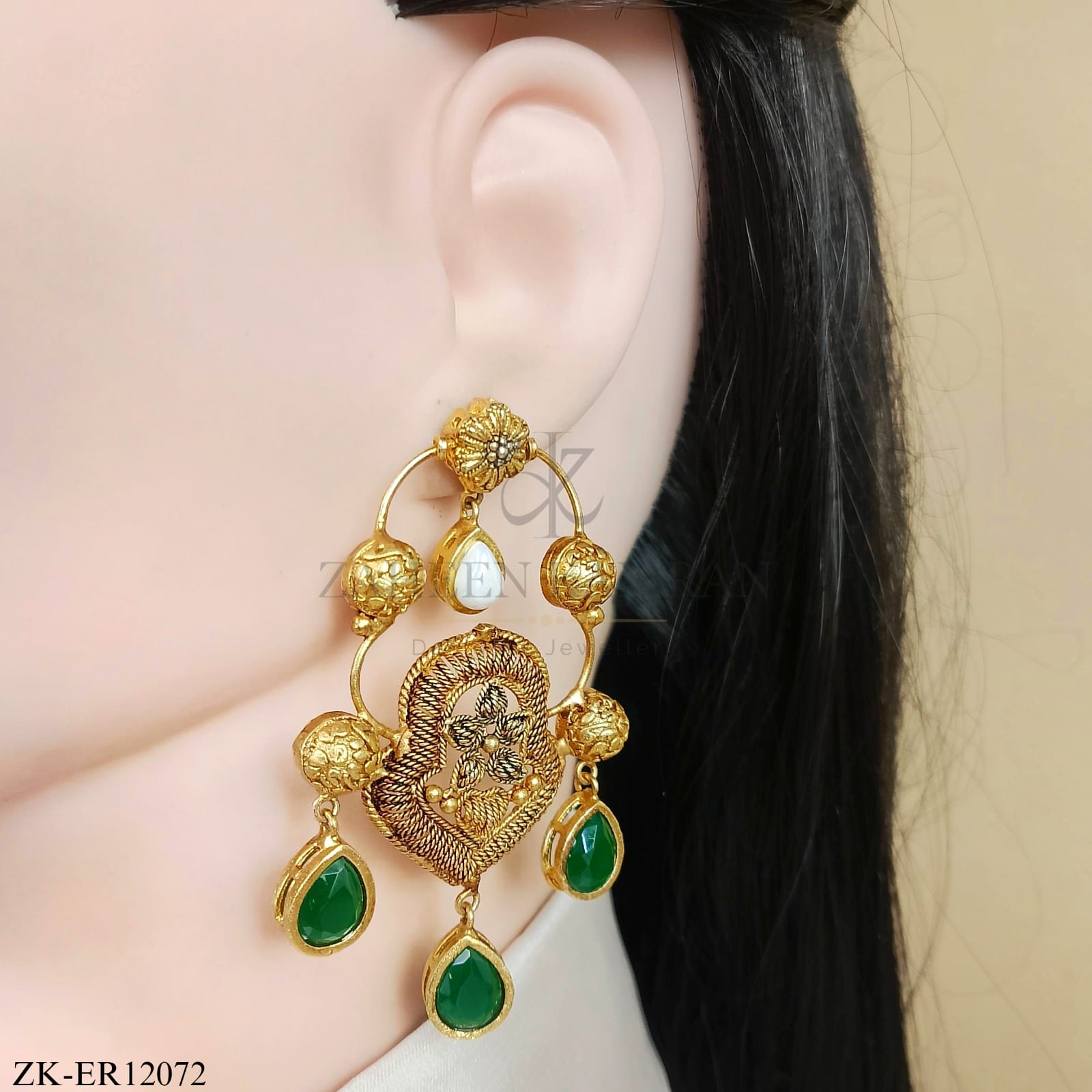 EMERALD EARRINGS