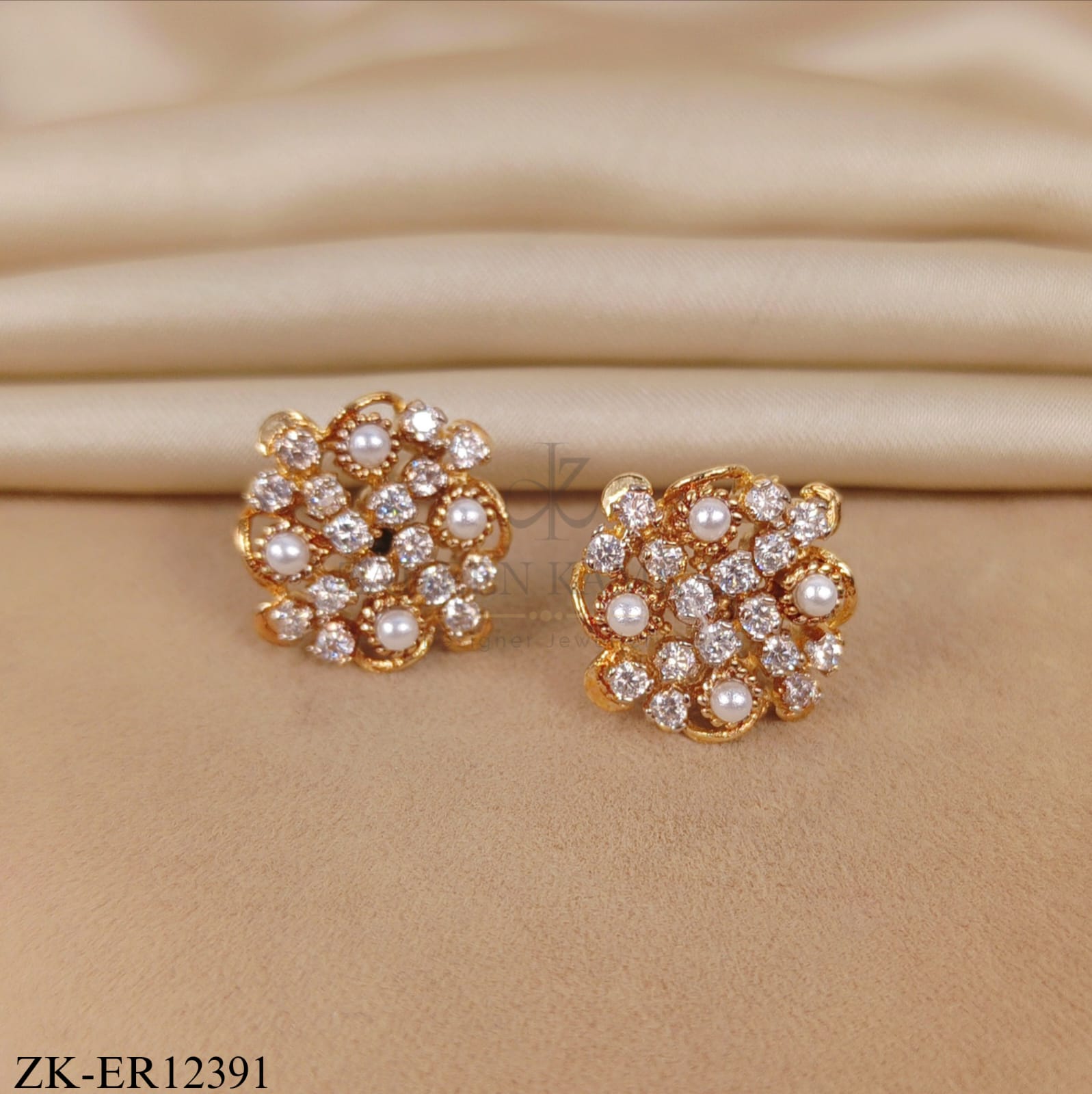 FLORA CLUSTER EARRINGS