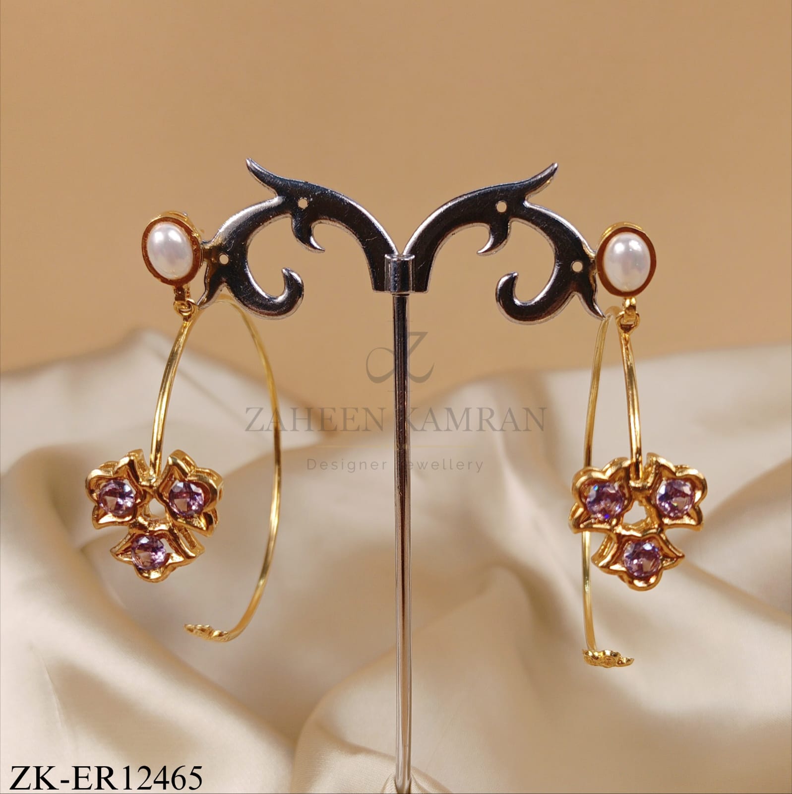 GOLD HOOP FLORA EARRINGS WITH PEARL STUD