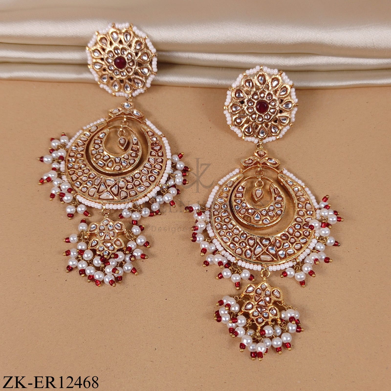 GOLDEN KUNDAN CHANDBALI EARRINGS