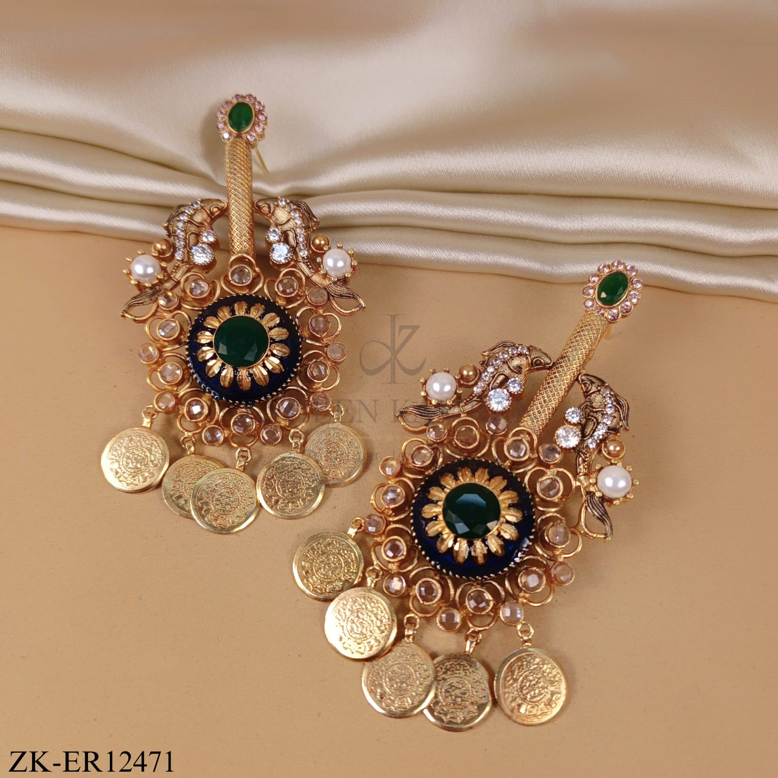 GOLDEN FLORA COIN HANGING EARRINGS