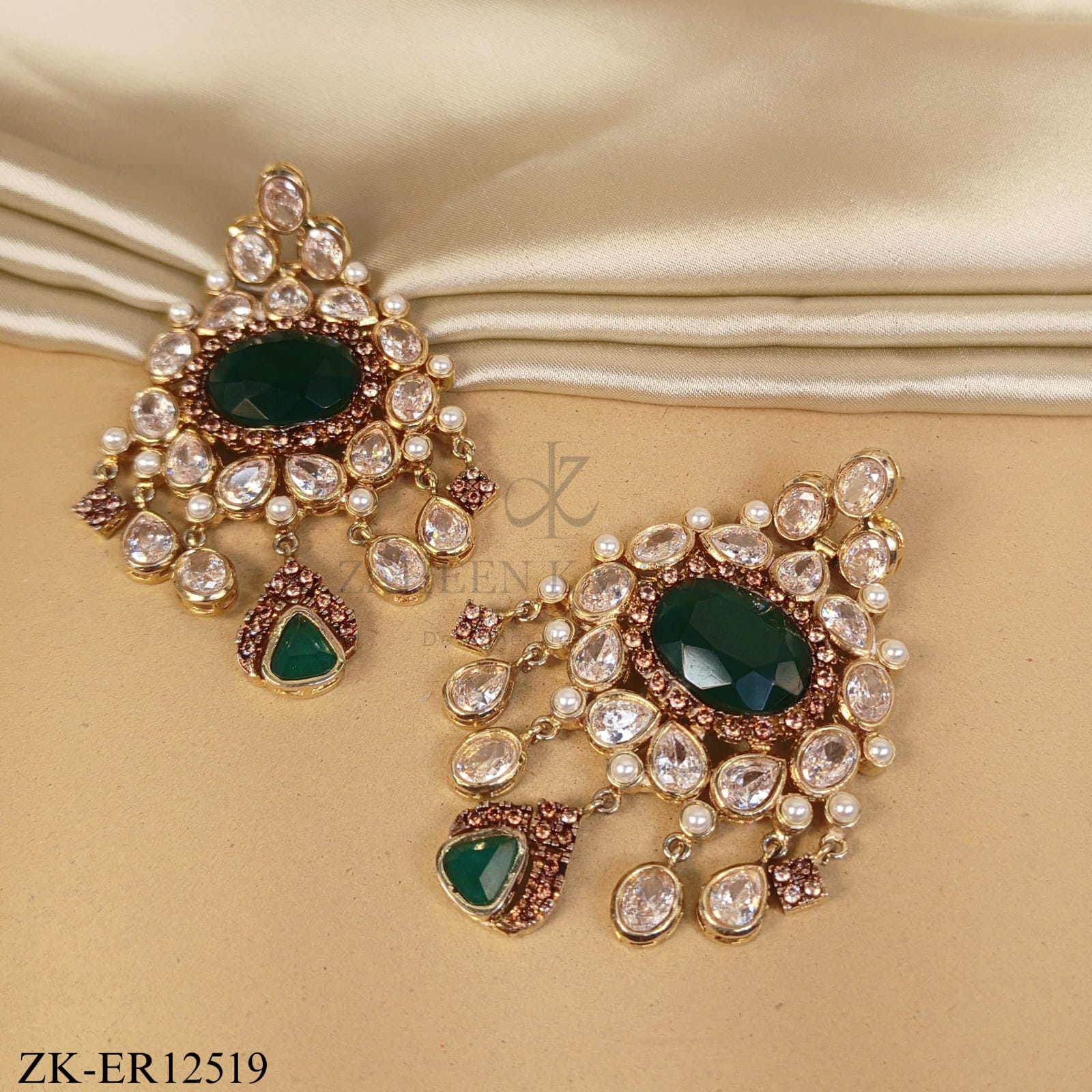EMERALD CHANDELIER EARRINGS
