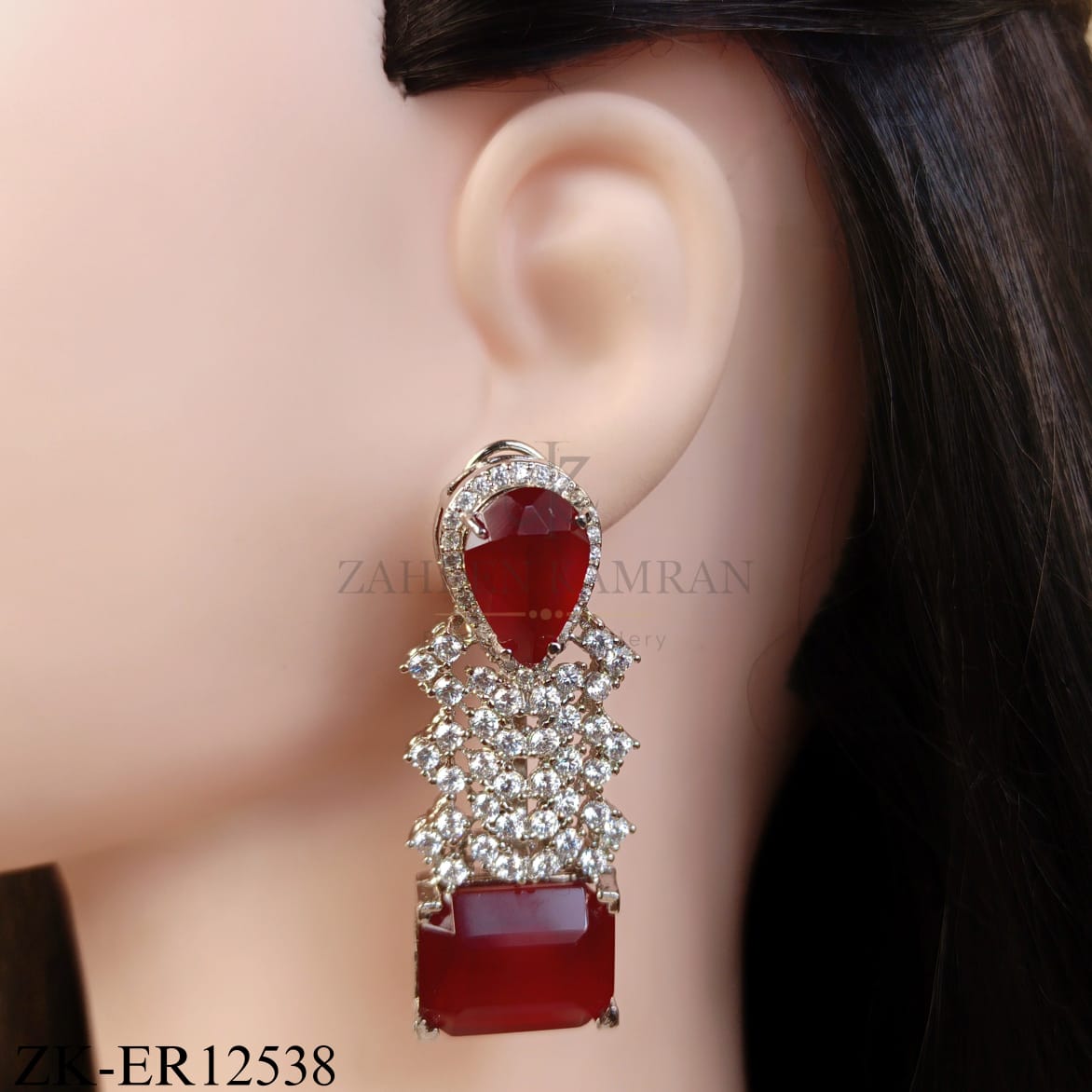 SILVER PEAR RED TOP WITH SQUARE RED EARRINGS