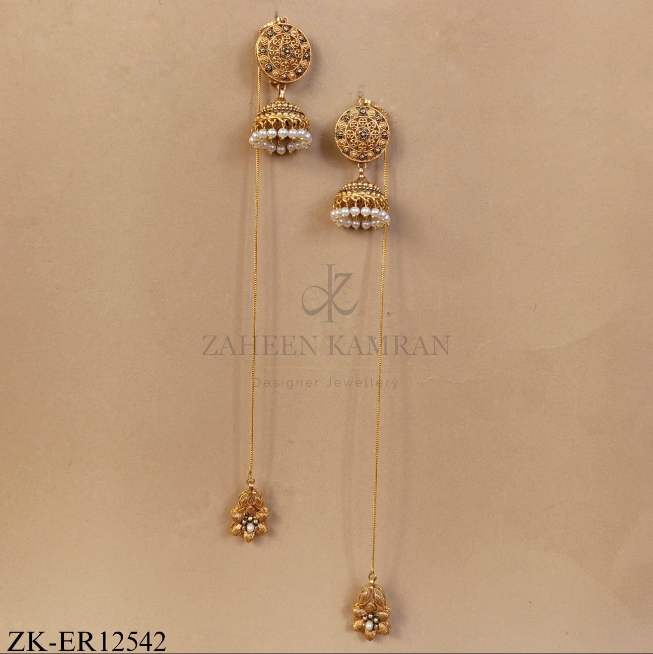 ANTIQUE TOP WITH FLORAL CHAIN DROPS