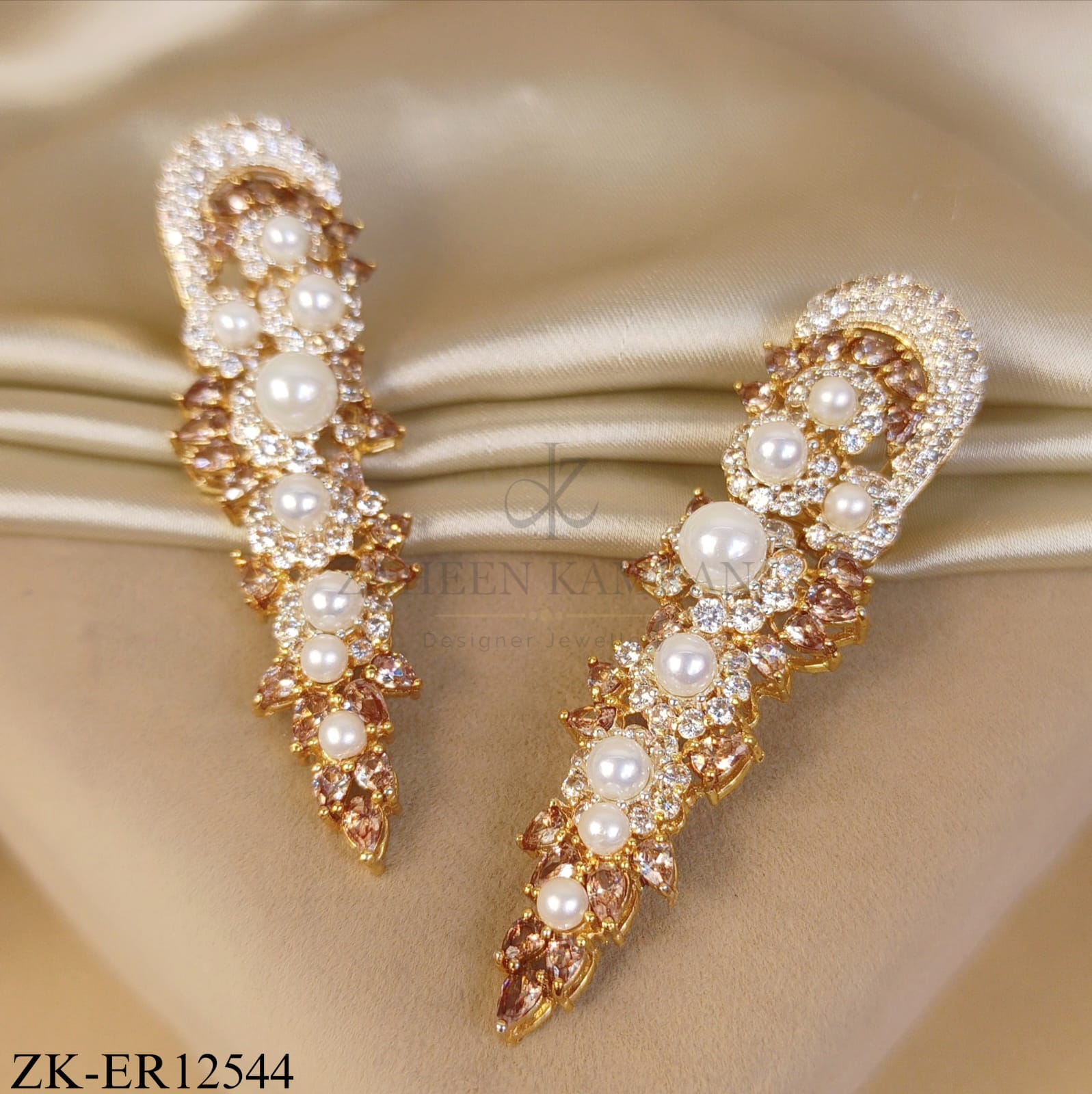 GOLD LUXE PEARLS CLUSTER EARRINGS