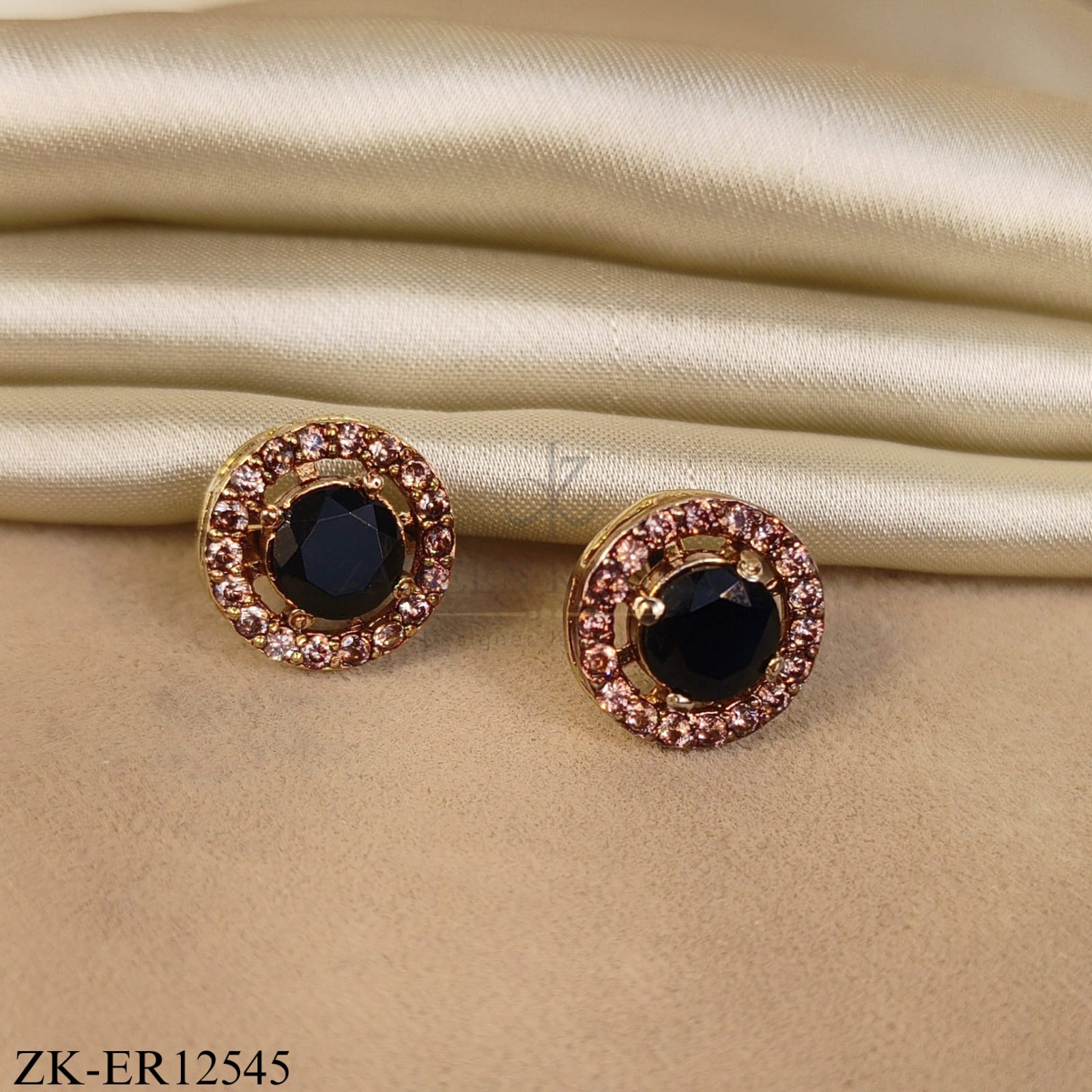 ROSE GOLD CIRCLE EARRINGS WITH BLACK GEM