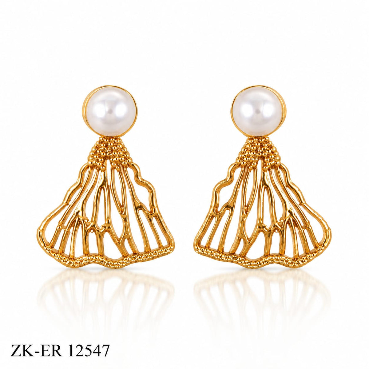 PEARL TOP WITH WING CUT EARRINGS